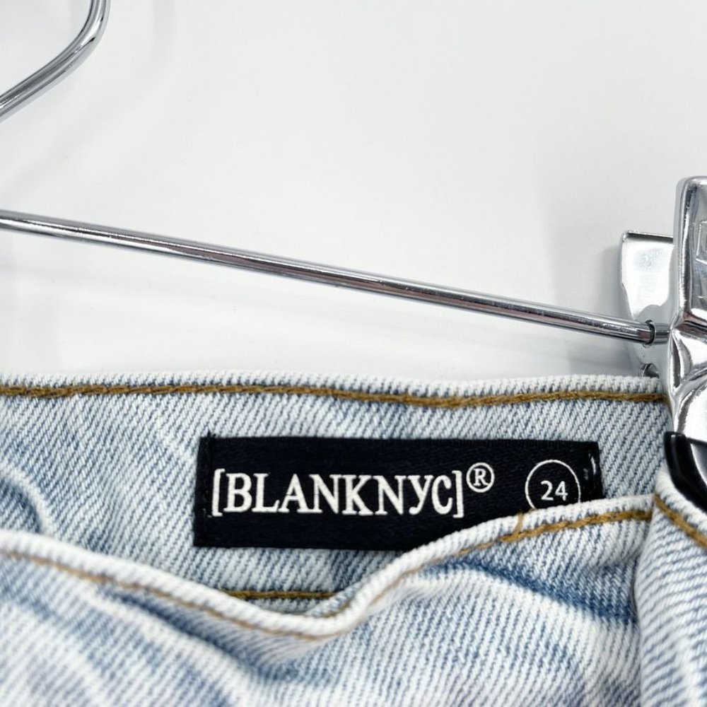 New Blank NYC Sz 24 Asymmetrical Skirt Denim Jean Mini Acid Light Wash Pockets - Picture 8 of 9